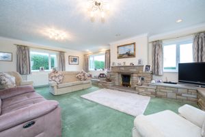 Sitting room- click for photo gallery